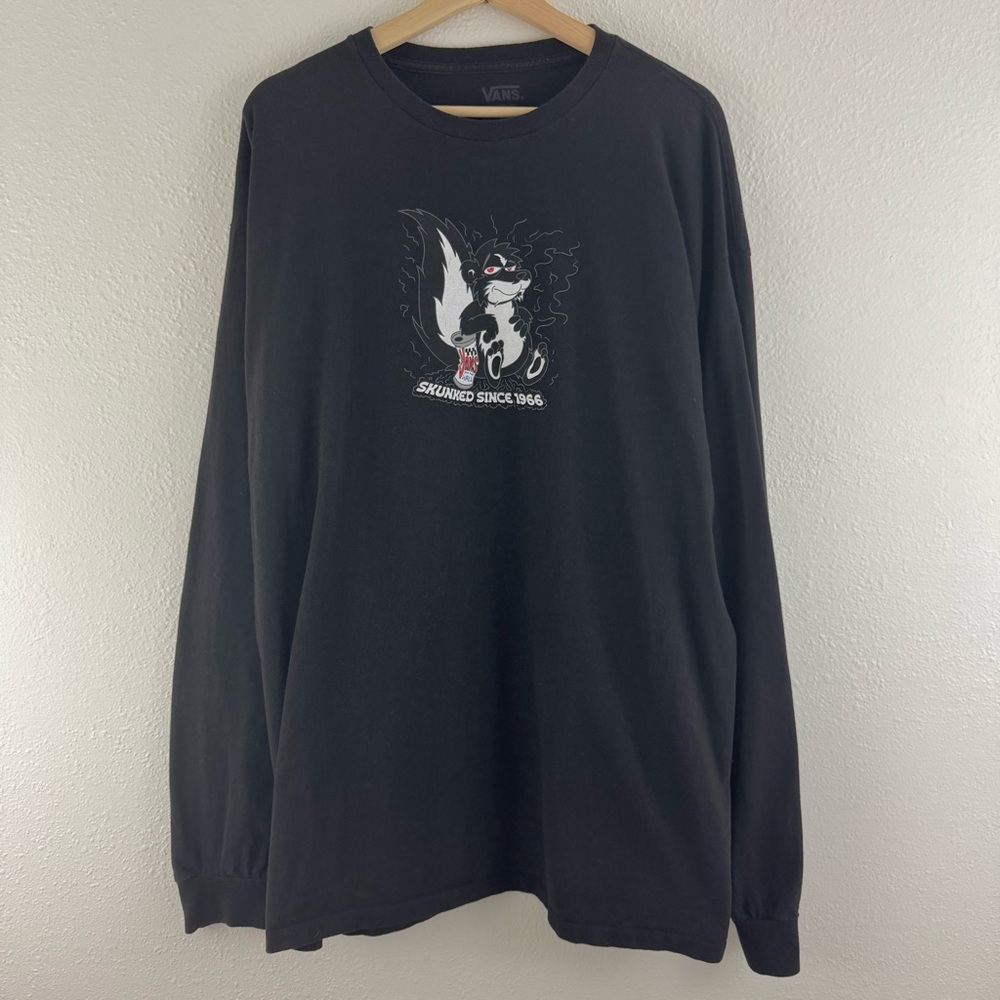 VANS Black Skunked Since 1966 Skater Classic Fit Graphic Long Sleeve Tee